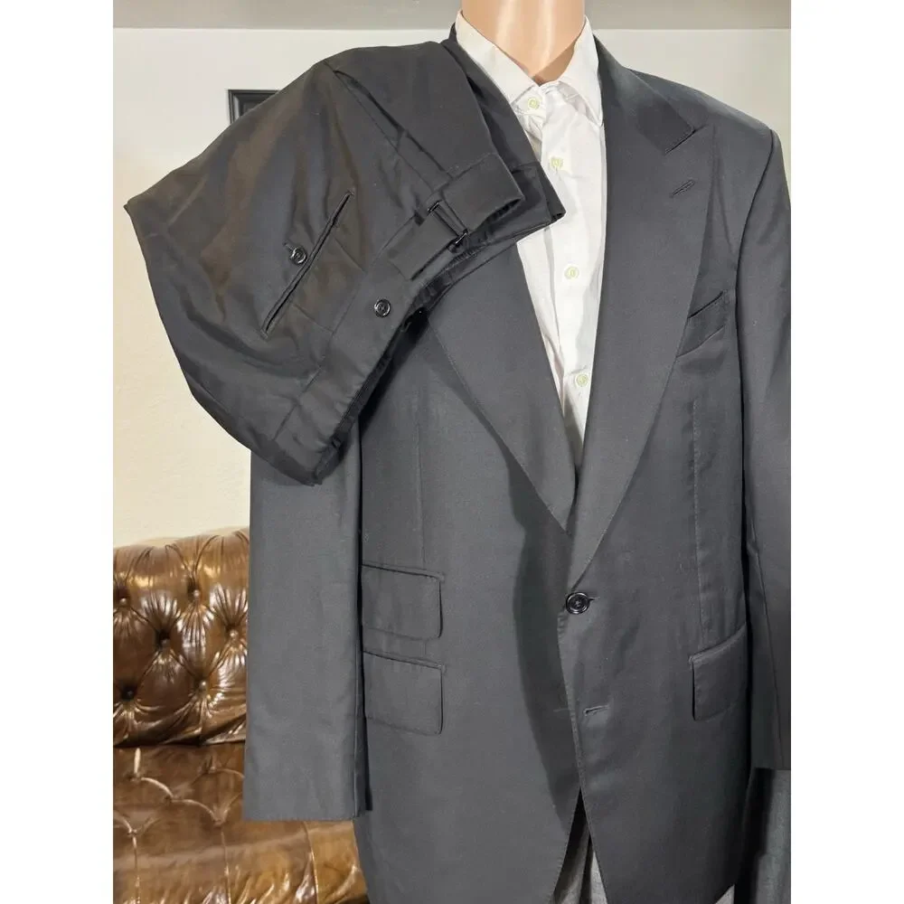 Tom Ford Black Wool Atticus 2 Piece Suit Peak Lapels 58R 48R US 40x30 EUC